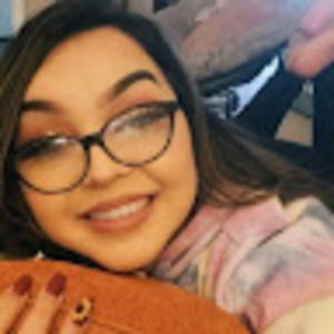 Meet your Posher, Roxanne nicole